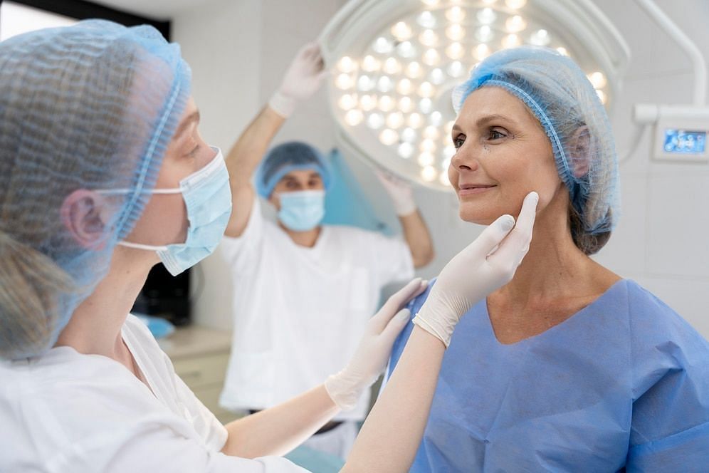 Consultation (Image via Freepik)